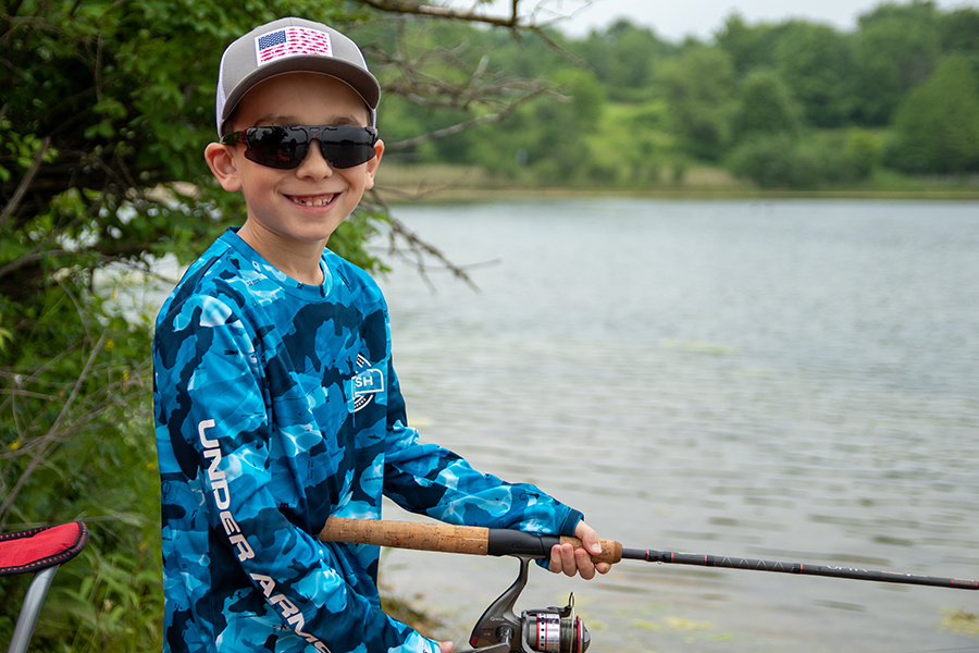 Boy-Fishing-Derby-900x600x150